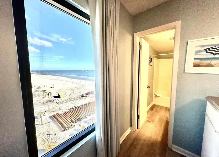 Island Winds East Unit 801 Holiday home *